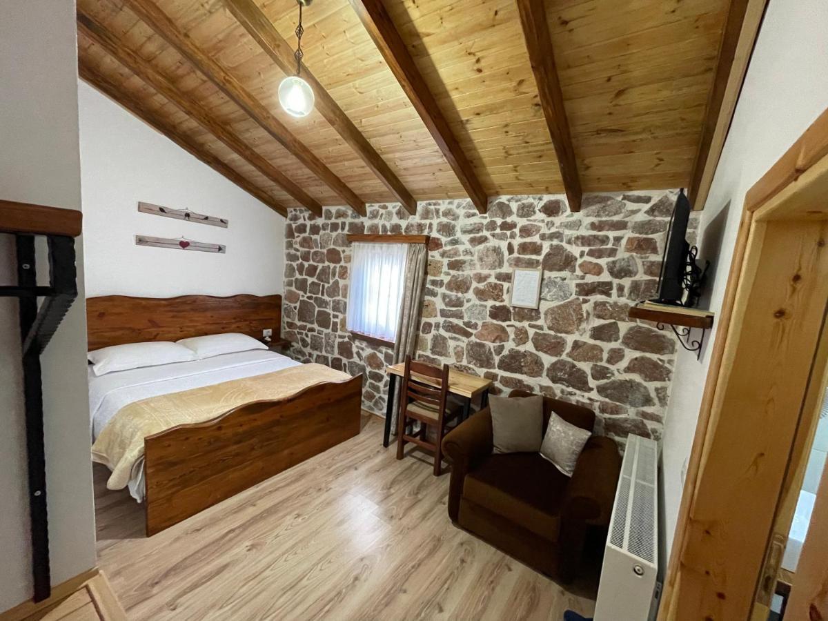 Hotel Bujtina Liana Voskopojë Extérieur photo