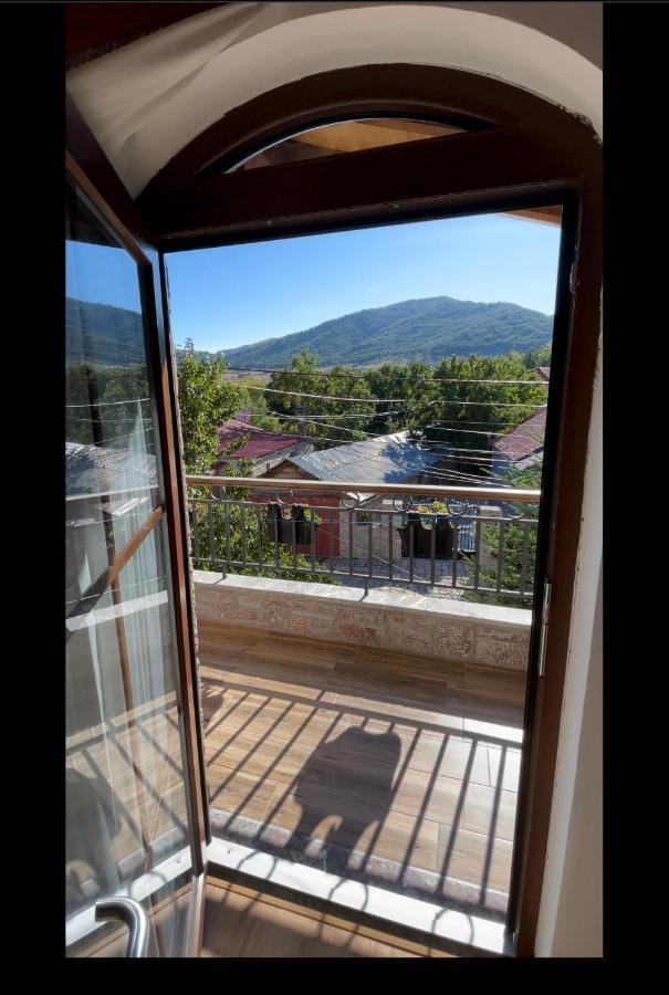 Hotel Bujtina Liana Voskopojë Extérieur photo