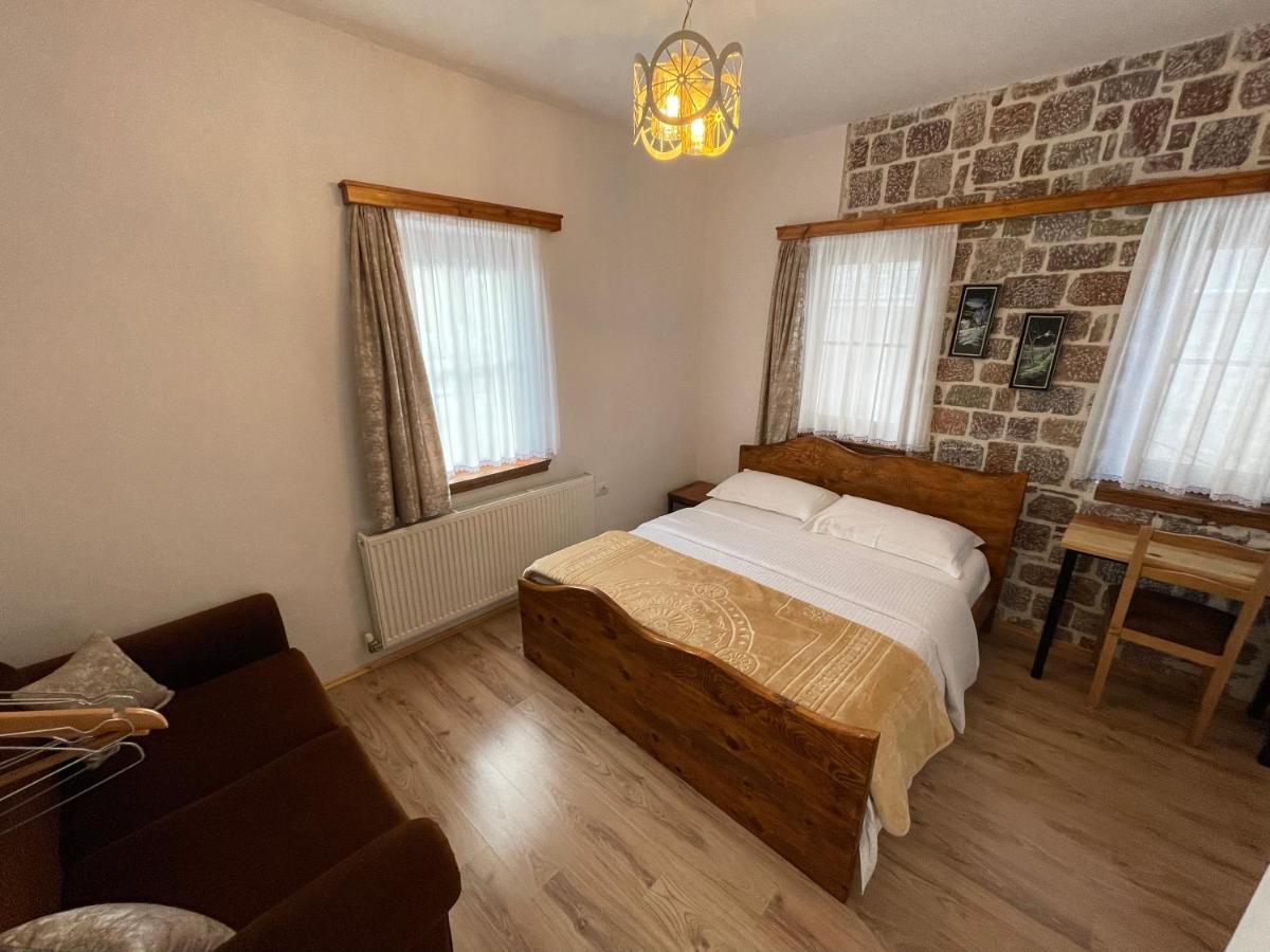 Hotel Bujtina Liana Voskopojë Extérieur photo