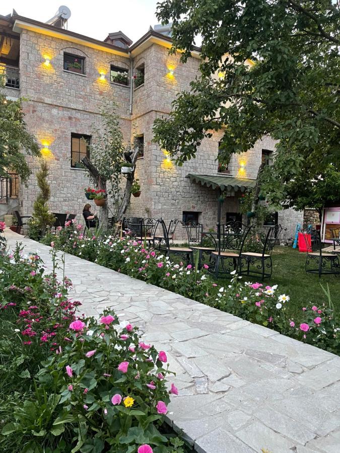 Hotel Bujtina Liana Voskopojë Extérieur photo