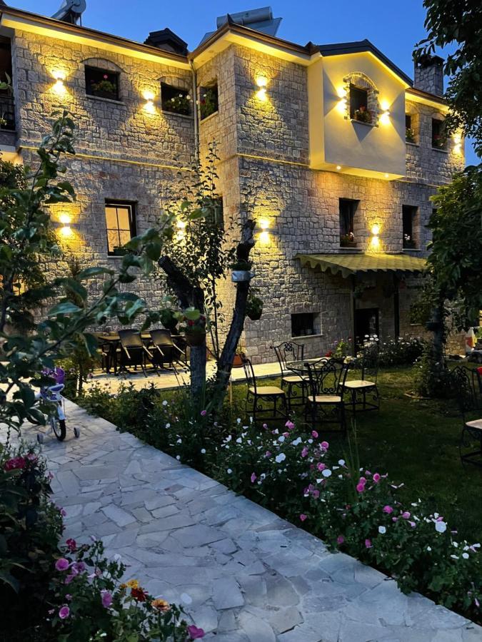 Hotel Bujtina Liana Voskopojë Extérieur photo