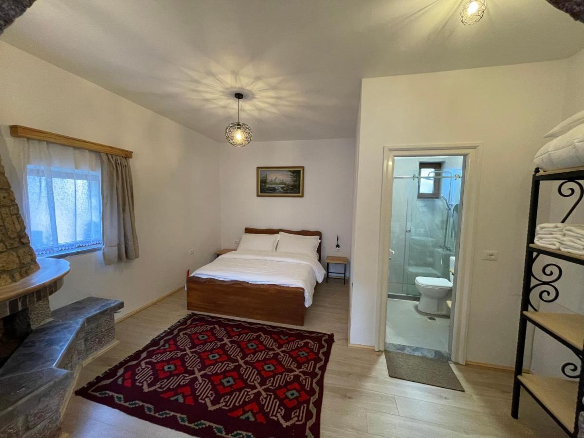 Hotel Bujtina Liana Voskopojë Extérieur photo