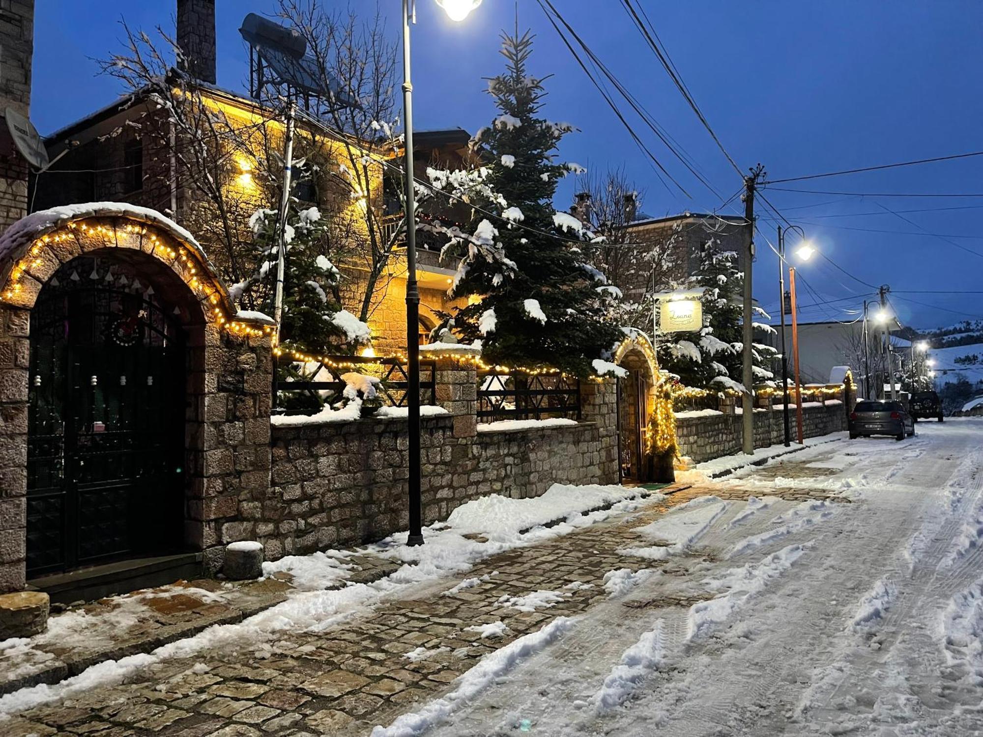 Hotel Bujtina Liana Voskopojë Extérieur photo